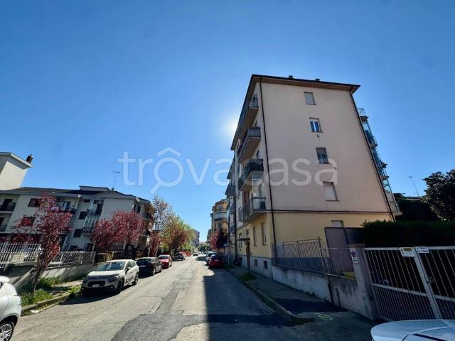 Vendesi bilocale ad Asti via Alfredo Catalani, Corso Torino