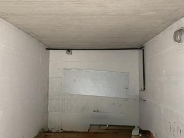 Vendesi Box Bergamo via Tolstoj