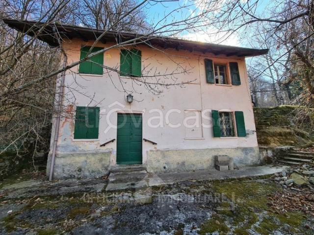 Vendesi casa indipendente a Colico