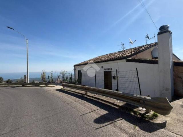 Vendesi casa indipendente a Corigliano Rossano via Porta Cappuccini, 1