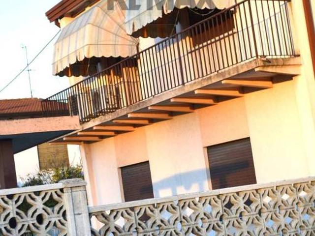 Vendesi casa indipendente a Cagnola, Cartura