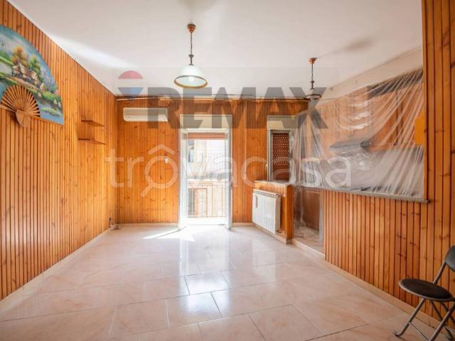 Vendesi casa indipendente a Caltagirone via de Caro, 13