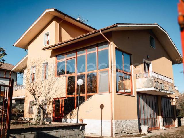 Vendesi casa indipendente a Campobasso