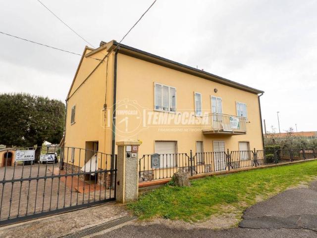 Vendesi casa indipendente a Campiglia Marittima via Suveretana 30, Venturina