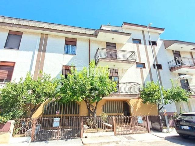 Vendesi casa indipendente a Canneto, Adelfia