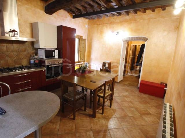 Vendesi casa indipendente a Capannori via della Lama, Colle di Compito Castelvecchio