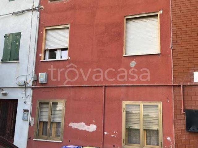 Vendesi casa indipendente a Carpi via Argine Panzano, Gargallo