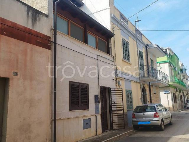 Vendesi casa indipendente a Cassano delle Murge