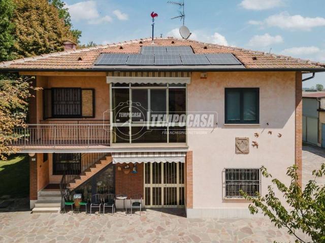 Vendesi casa indipendente a Castel Guelfo di Bologna via Fantuzza