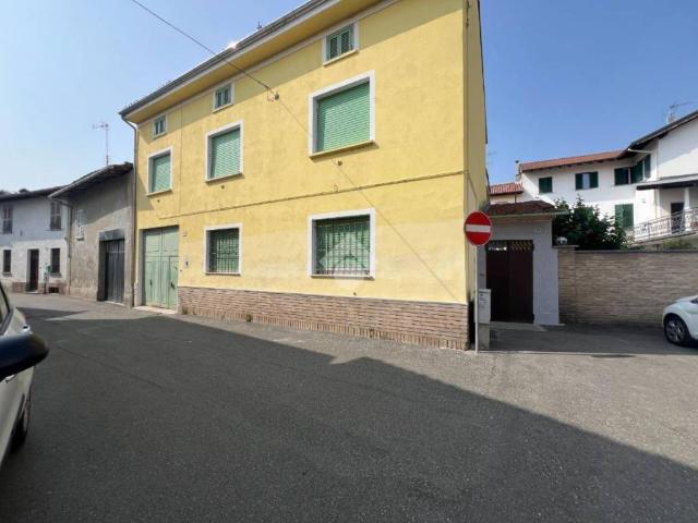 Vendesi casa indipendente a Castellazzo Bormida via Urbano Rattazzi, 61