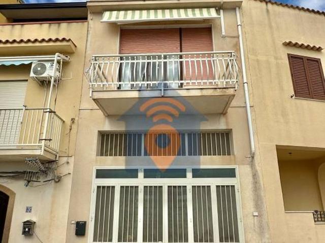 Vendesi casa indipendente a Castelvetrano via Giovanni Caboto, Marinella