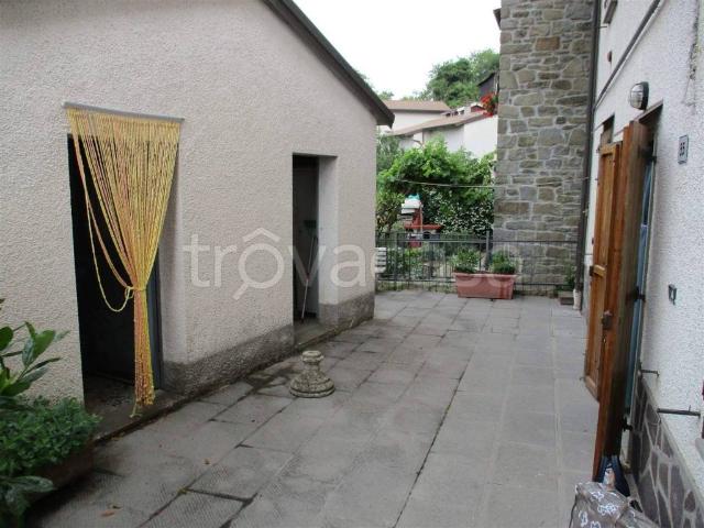Vendesi casa indipendente a Castiglione dei Pepoli, Rasora