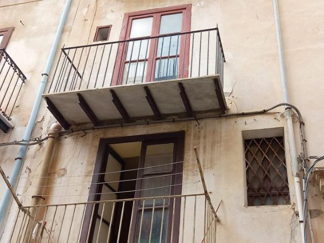 Vendesi casa indipendente a Cefalù
