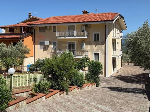 Vendesi casa indipendente a Cerisano