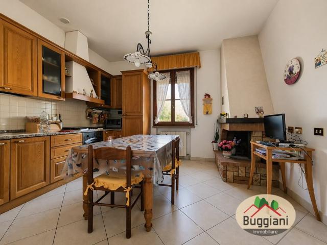 Vendesi casa indipendente a Cerreto Guidi