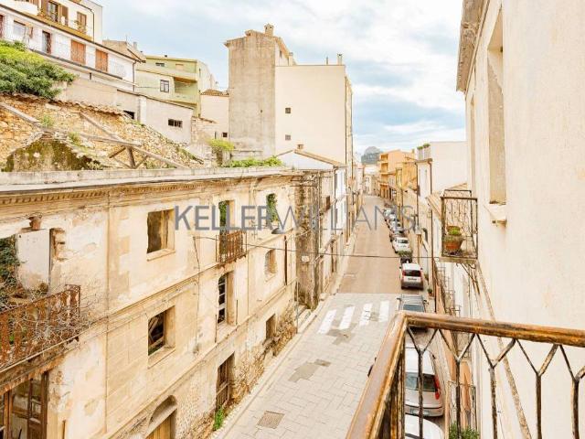 Vendesi casa indipendente a Baunei via Orientale Sarda, 137