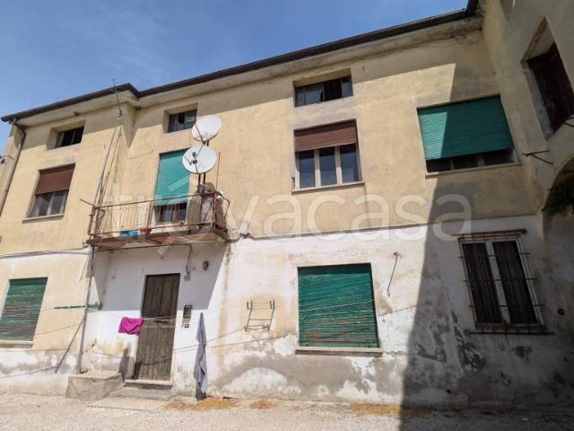 Vendesi casa indipendente a Barbarano Mossano via Francesco Crispi