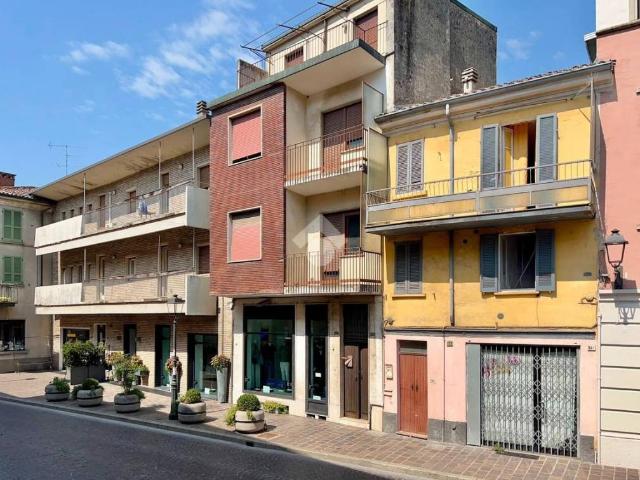 Vendesi casa indipendente a Broni via Emilia, 257