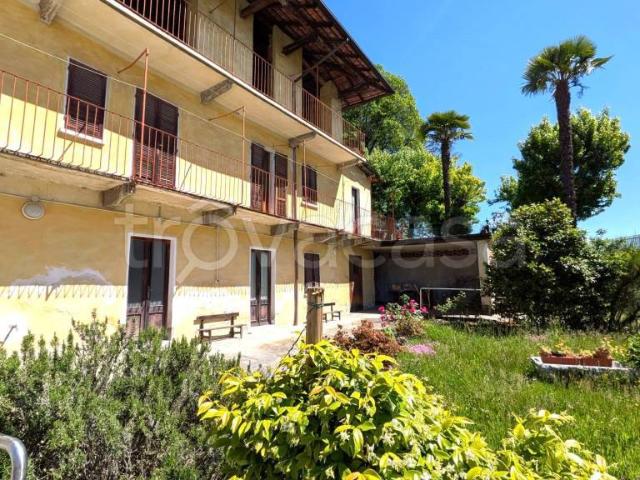 Vendesi casa indipendente a Gozzano via Parrocchia