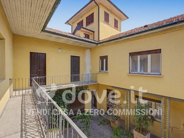 Vendesi casa indipendente a Golasecca via Vittorio Veneto, 13