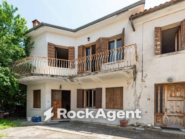 Vendesi casa indipendente a Galzignano Terme via Vallegia, 4