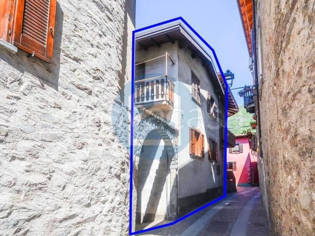 Vendesi casa indipendente a Gianico via Cimavilla, 25