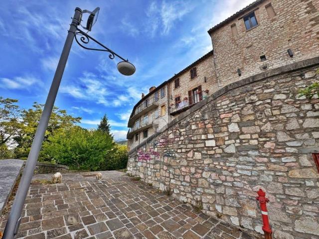 Vendesi casa indipendente a Gualdo Tadino via della porta, 5
