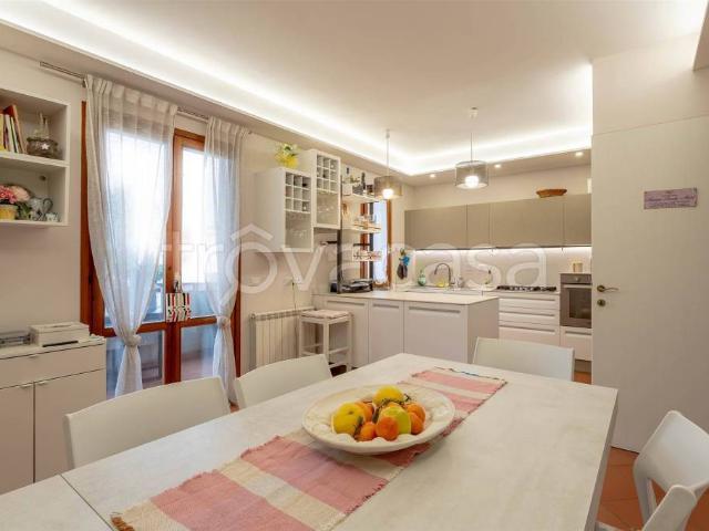 Vendesi casa indipendente a Empoli via della Tinaia, Serravalle Tinaia