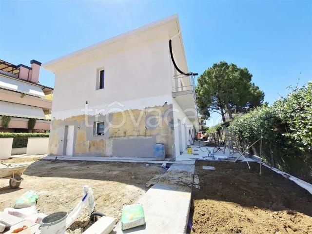 Vendesi casa indipendente a Empoli via Lucchese, Ospedale Santa Maria