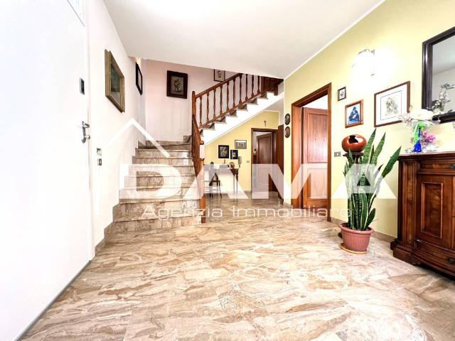 Vendesi casa indipendente a Forlì, Coriano