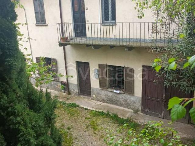 Vendesi casa indipendente a Induno Olona via Giuseppe Gritti, 38