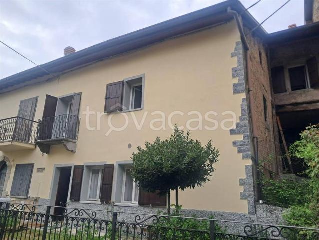 Vendesi casa indipendente a Oltre il Colle via Vanini