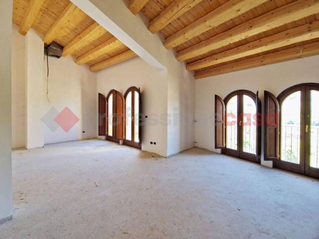 Vendesi casa indipendente a L'Aquila via Costantinopoli, 6, Sant'Elia Bazzano