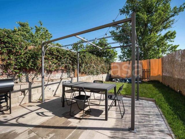 Vendesi casa indipendente a Lecore, Signa