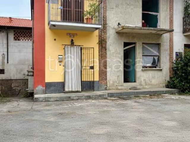 Vendesi casa indipendente a Lentate sul Seveso