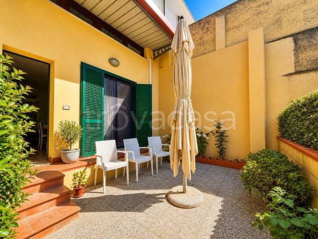 Vendesi casa indipendente a Livorno via San Carlo, Cavour San Carlo