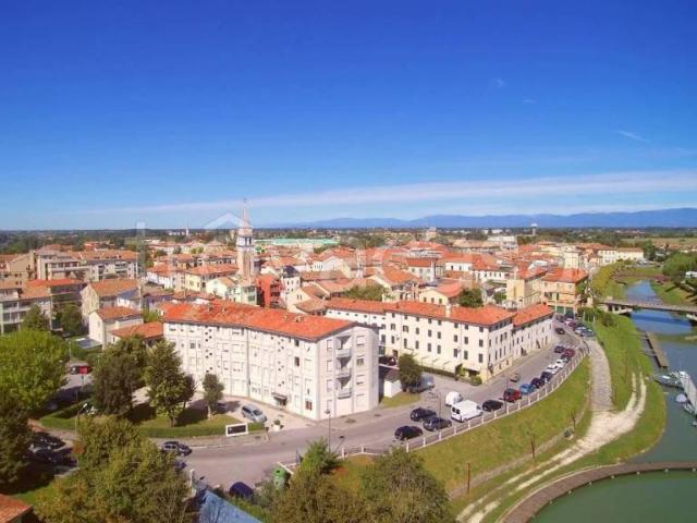 Vendesi casa indipendente a Motta di Livenza viale Venezia