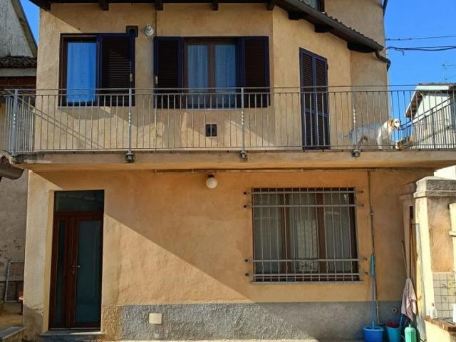 Vendesi casa indipendente a Morano sul Po