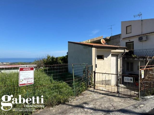 Vendesi casa indipendente a Moreri, Patti