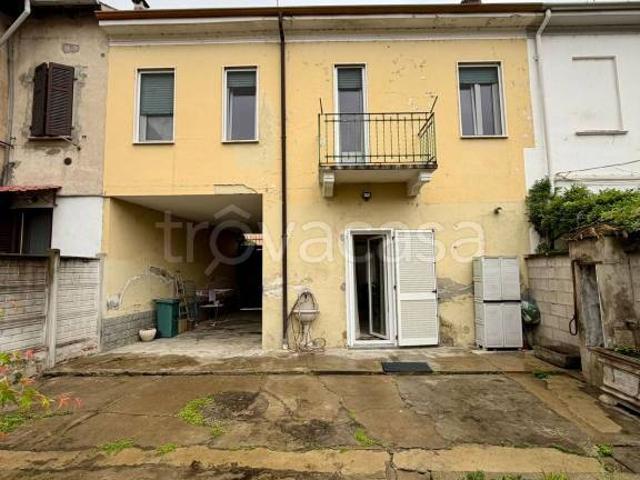 Vendesi casa indipendente a Mortara strada Milanese