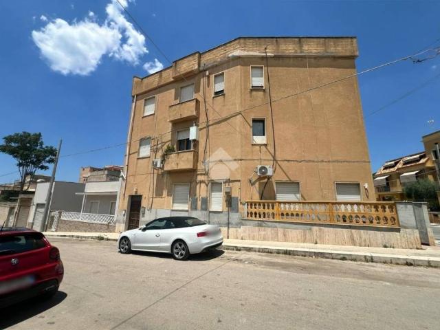 Vendesi trilocale a Mazara del Vallo via Brennero, 2