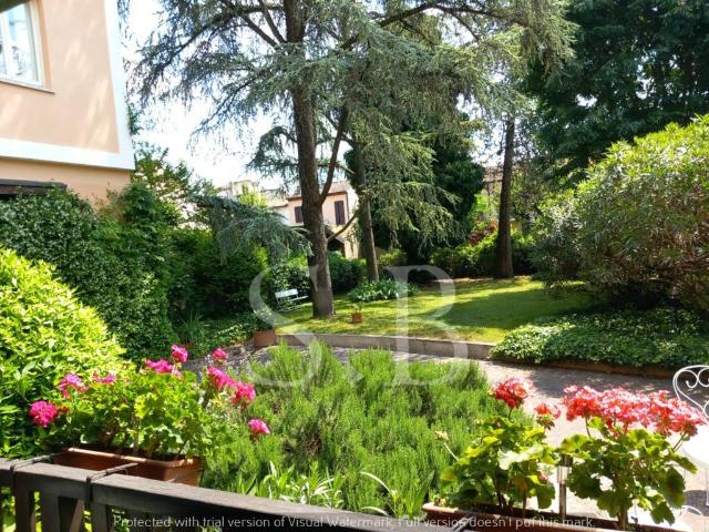 Vendesi casa indipendente a Mantova via Giuseppina Rippa, Centro