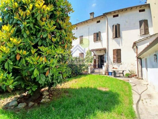 Vendesi casa indipendente a Marcaria via Crispi, 14