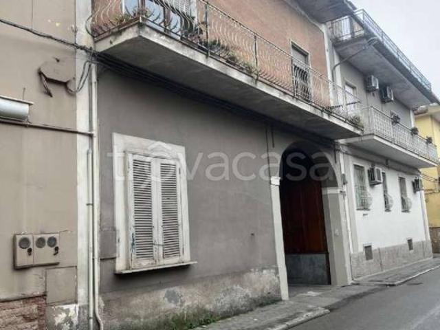 Vendesi casa indipendente a Marcianise