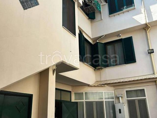 Vendesi casa indipendente a Marcianise via tosti