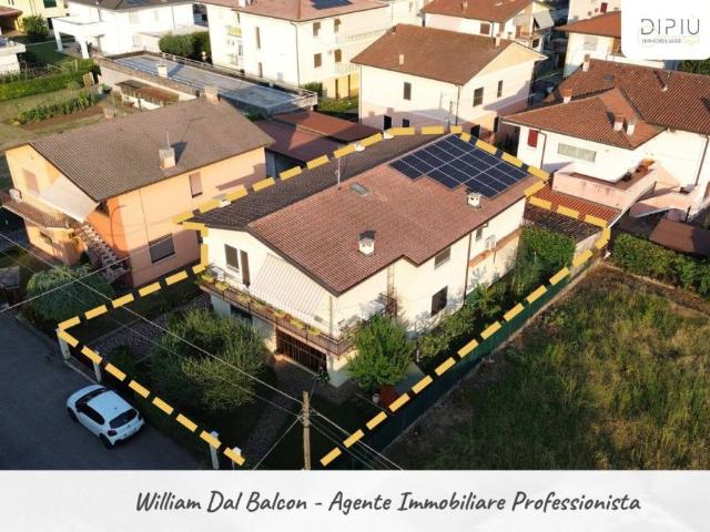 Vendesi casa indipendente a Marano Vicentino via g. Brolatti, 8