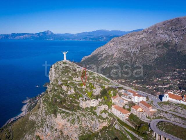 Vendesi casa indipendente a Maratea via Castello, Santa Caterina