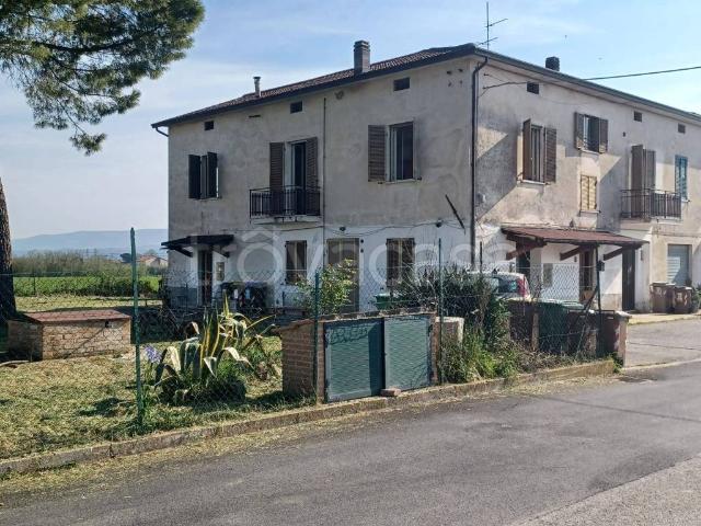 Vendesi casa indipendente a Marsciano via Solferino, 5