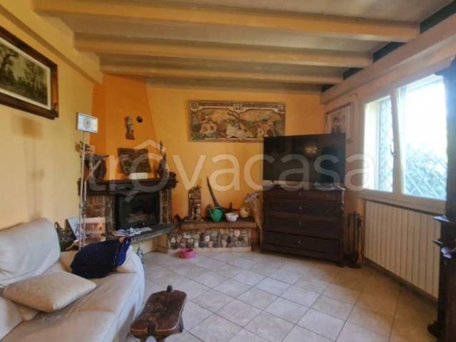 Vendesi casa indipendente a Massarosa, Stiava