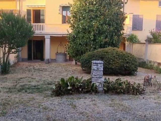 Vendesi casa indipendente a Novi Ligure